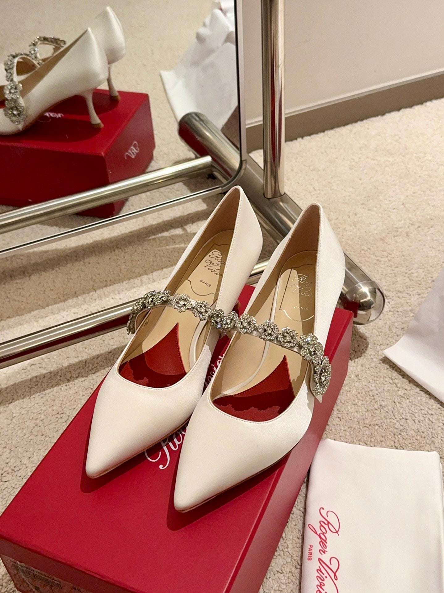 EFFLORESCENCE MARY JANE PUMPS IN WHITE SILK - 34