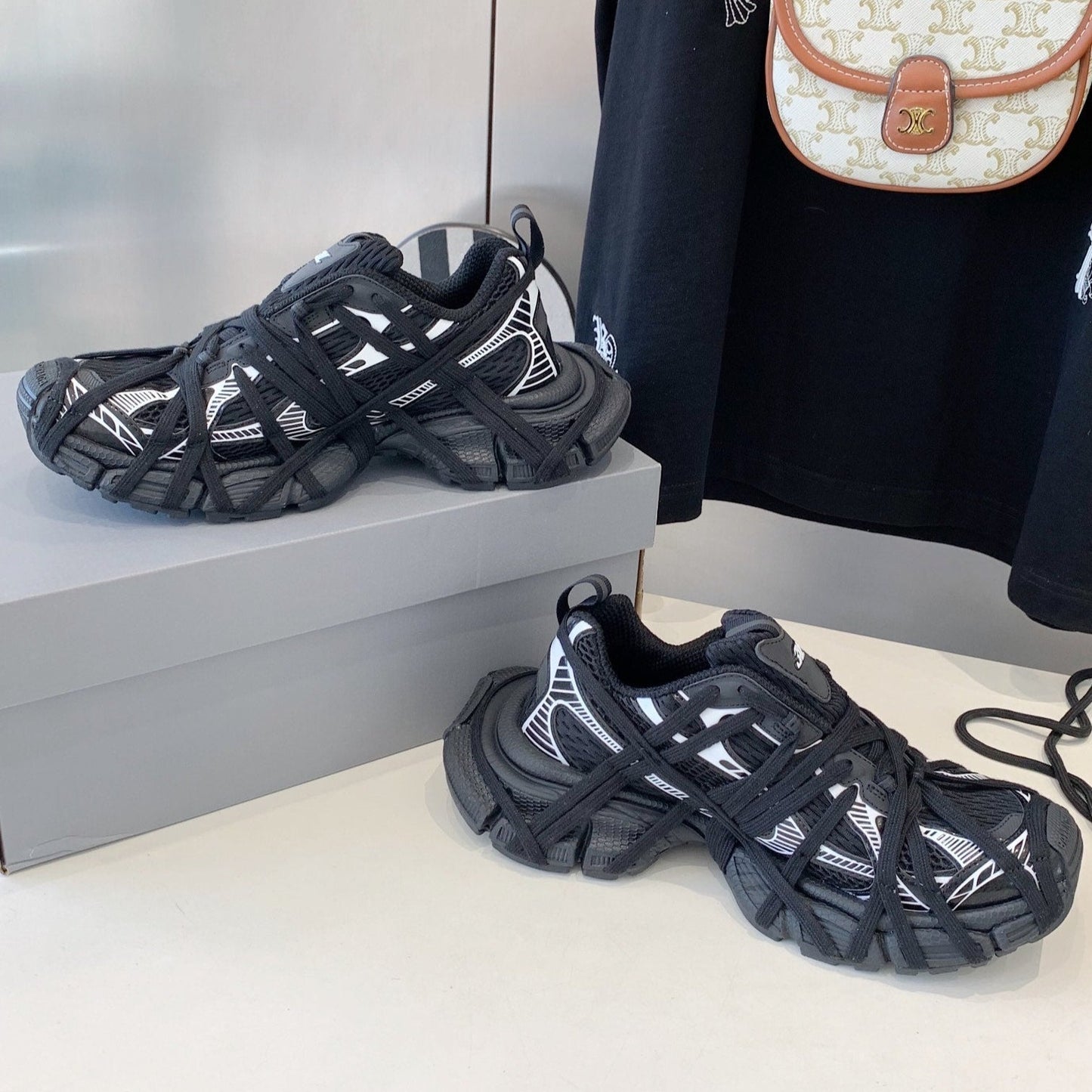 3XL EXTREME LACE SNEAKER BLACK MIX WHITE - 35
