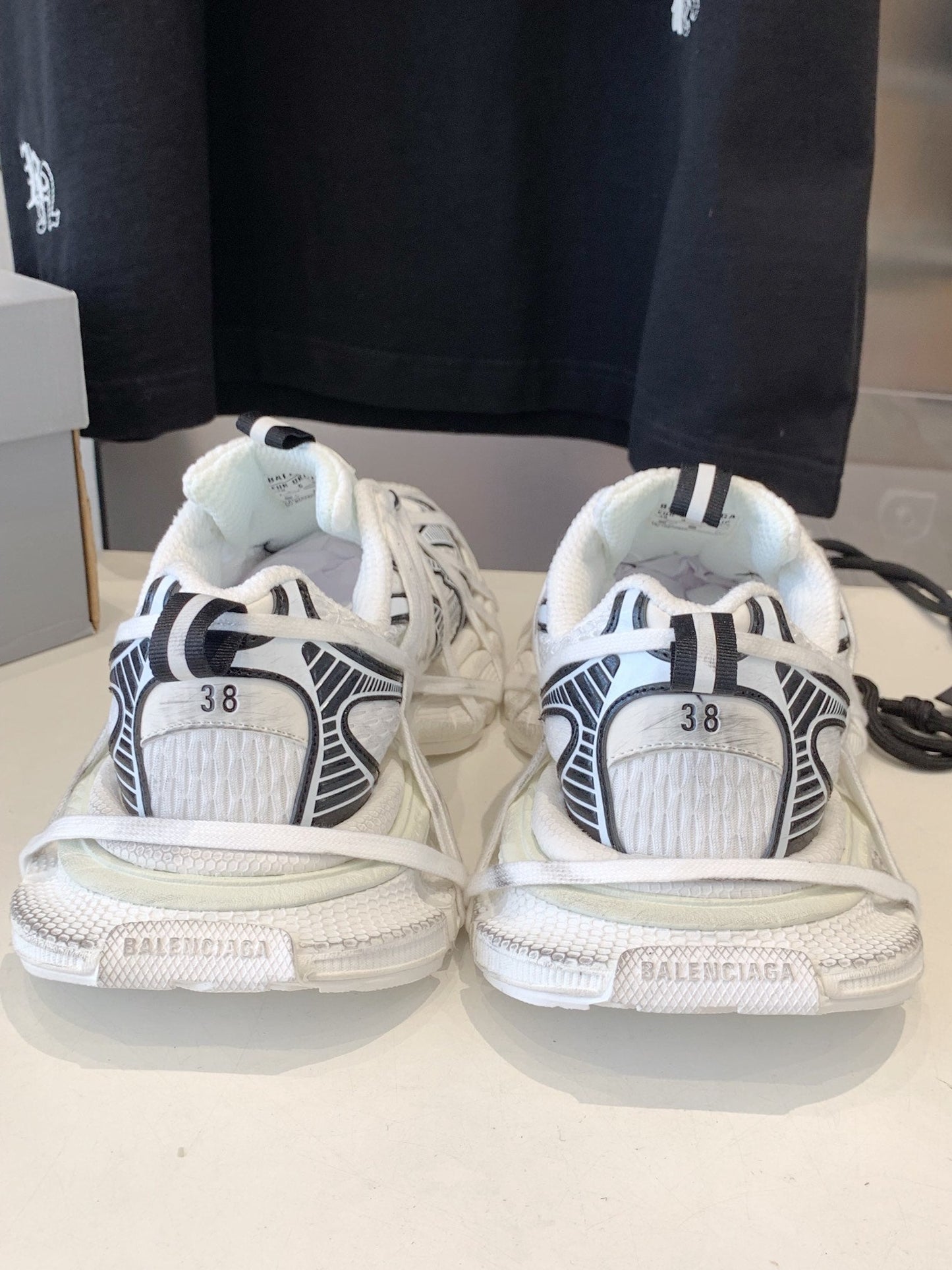 3XL EXTREME LACE SNEAKER WHITE AND SILVER - 35