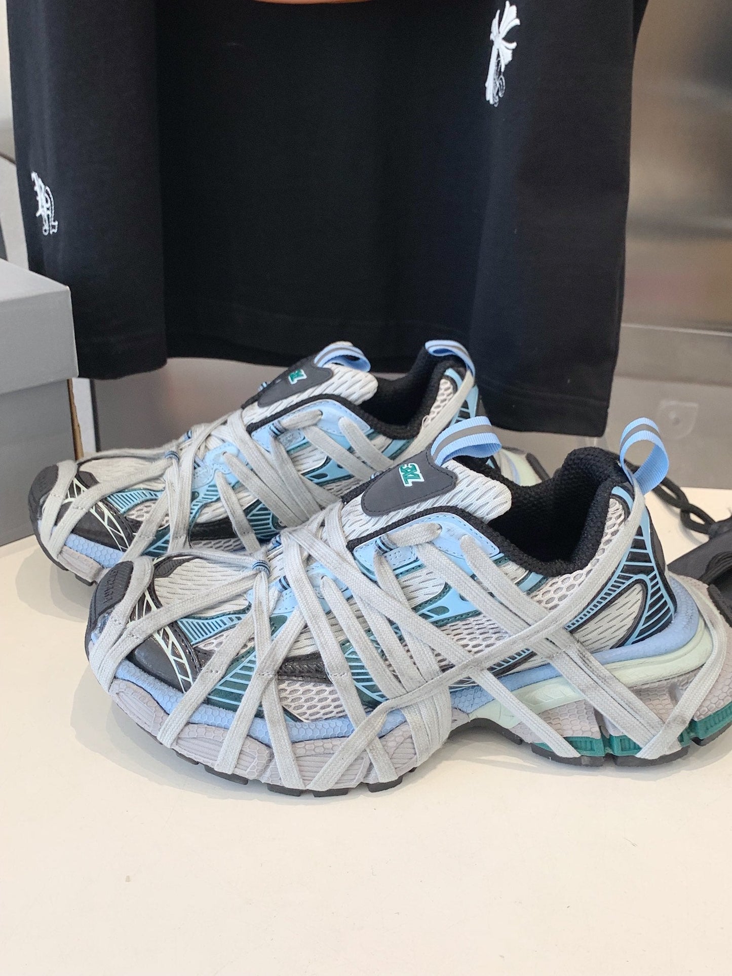 3XL EXTREME LACE SNEAKER GRAY AND LIGHT BLUE - 35