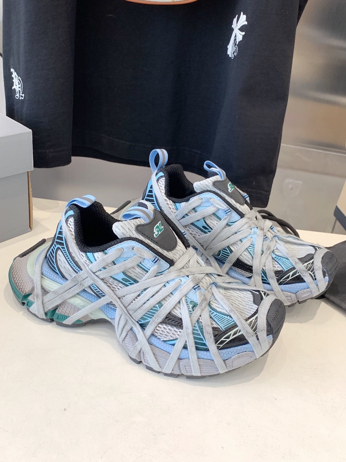 3XL EXTREME LACE SNEAKER GRAY AND LIGHT BLUE - 35