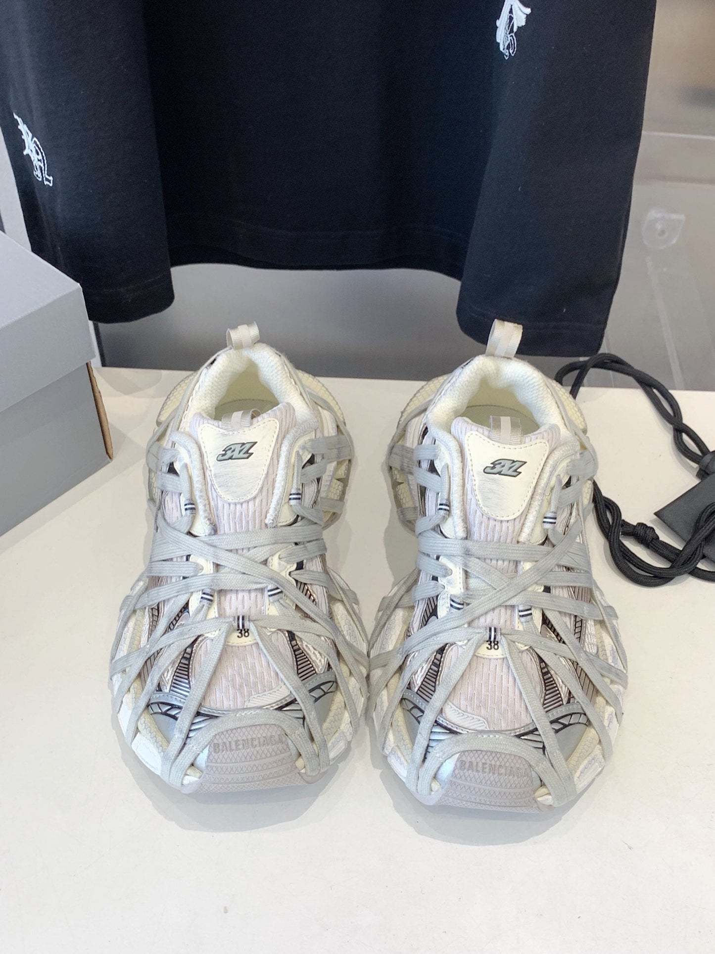 3XL EXTREME LACE SNEAKER BEIGE AND GRAY - 35