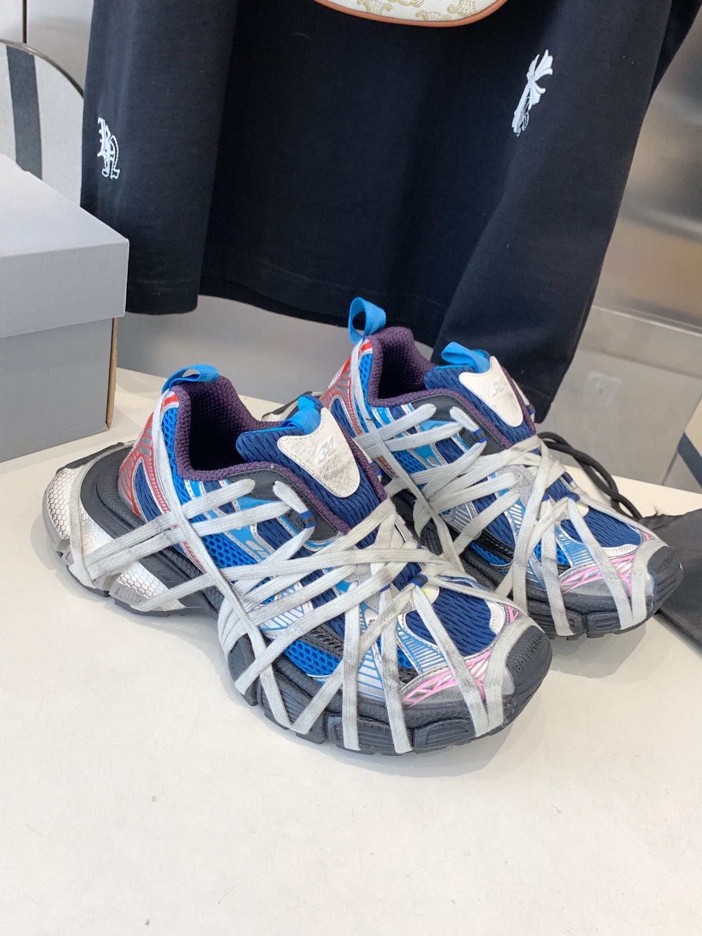 3XL EXTREME LACE SNEAKER BLUE MIX PINK SILVER AND RED - 35