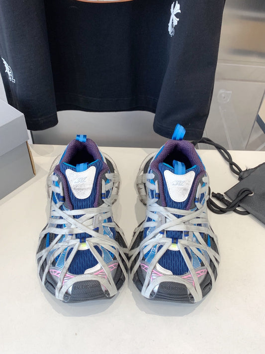 3XL EXTREME LACE SNEAKER BLUE MIX PINK SILVER AND RED - 35