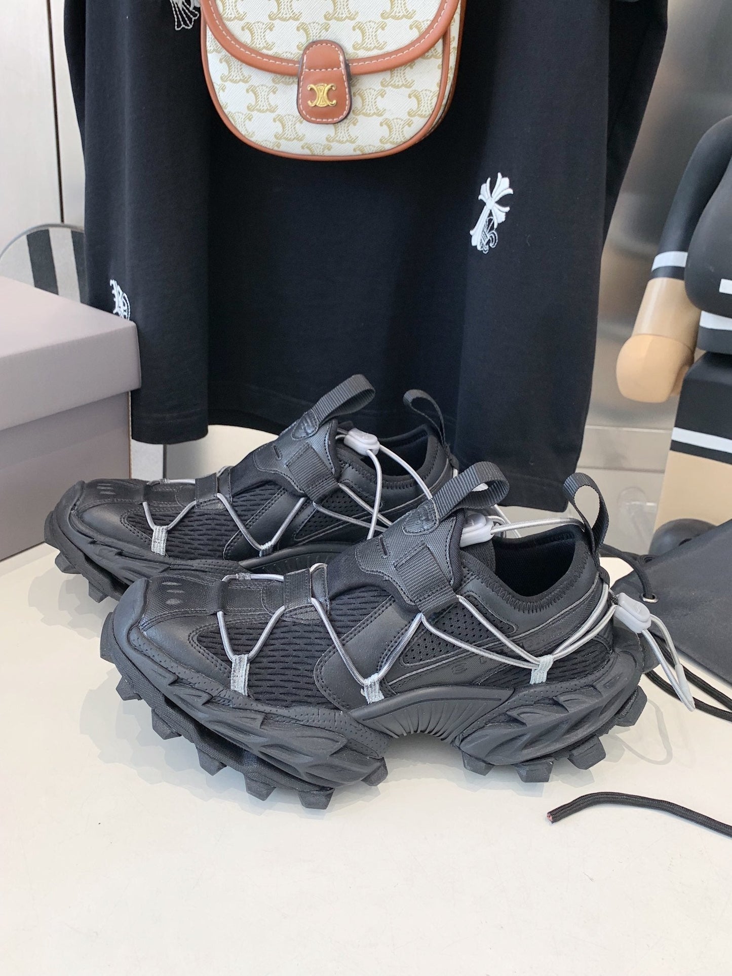 HIKE SNEAKER IN BLACK MESH, POLYURETHANE AND POLYESTER - 35
