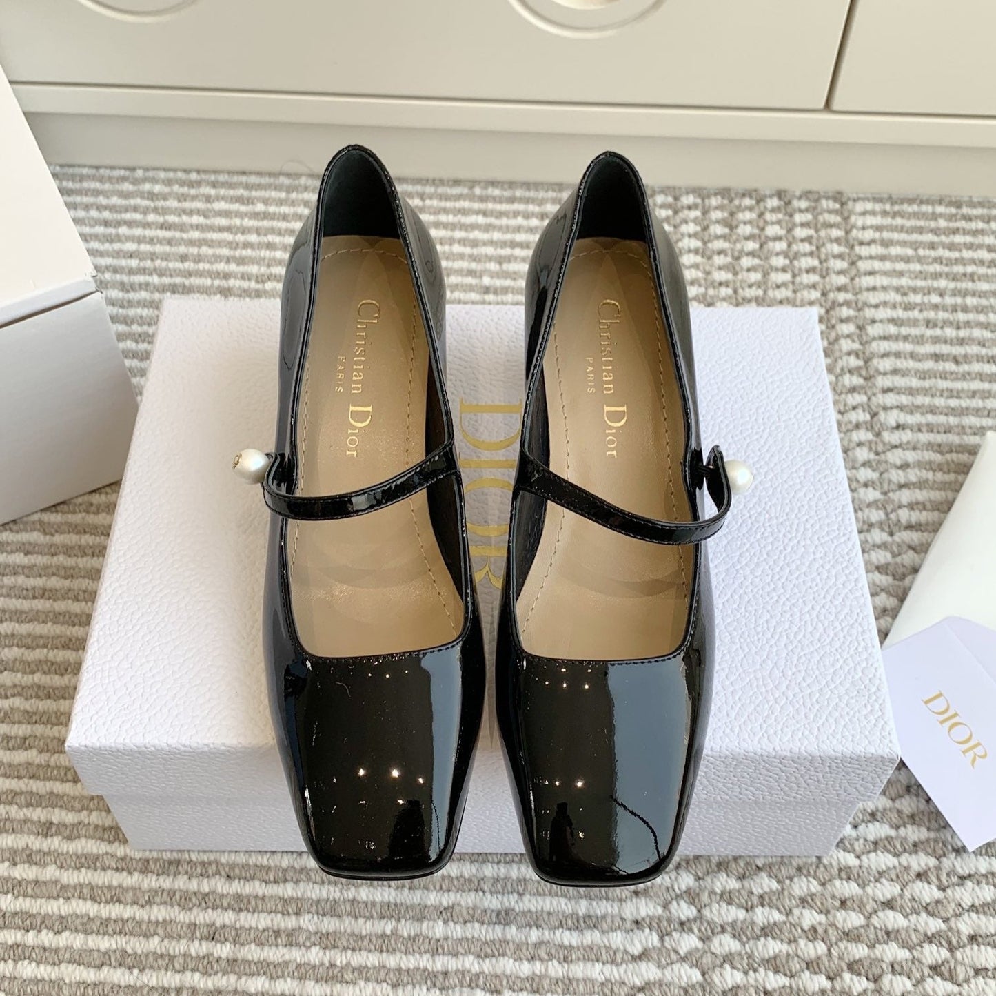 PEARL JOLIE MARY JANE PUMPS IN BLACK CALFSKIN - 35