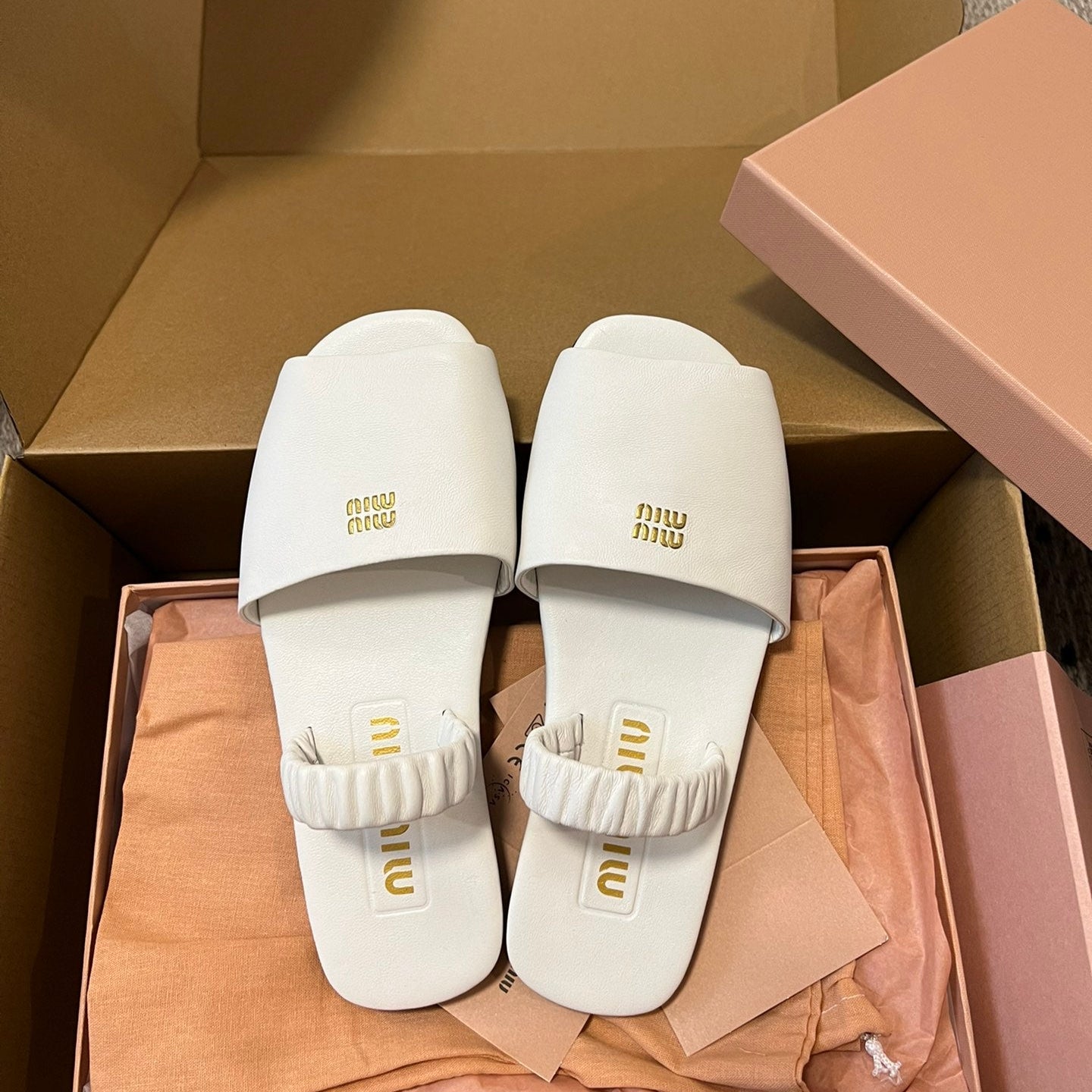 RUCHES SANDALS IN WHITE LAMBSKIN - 35