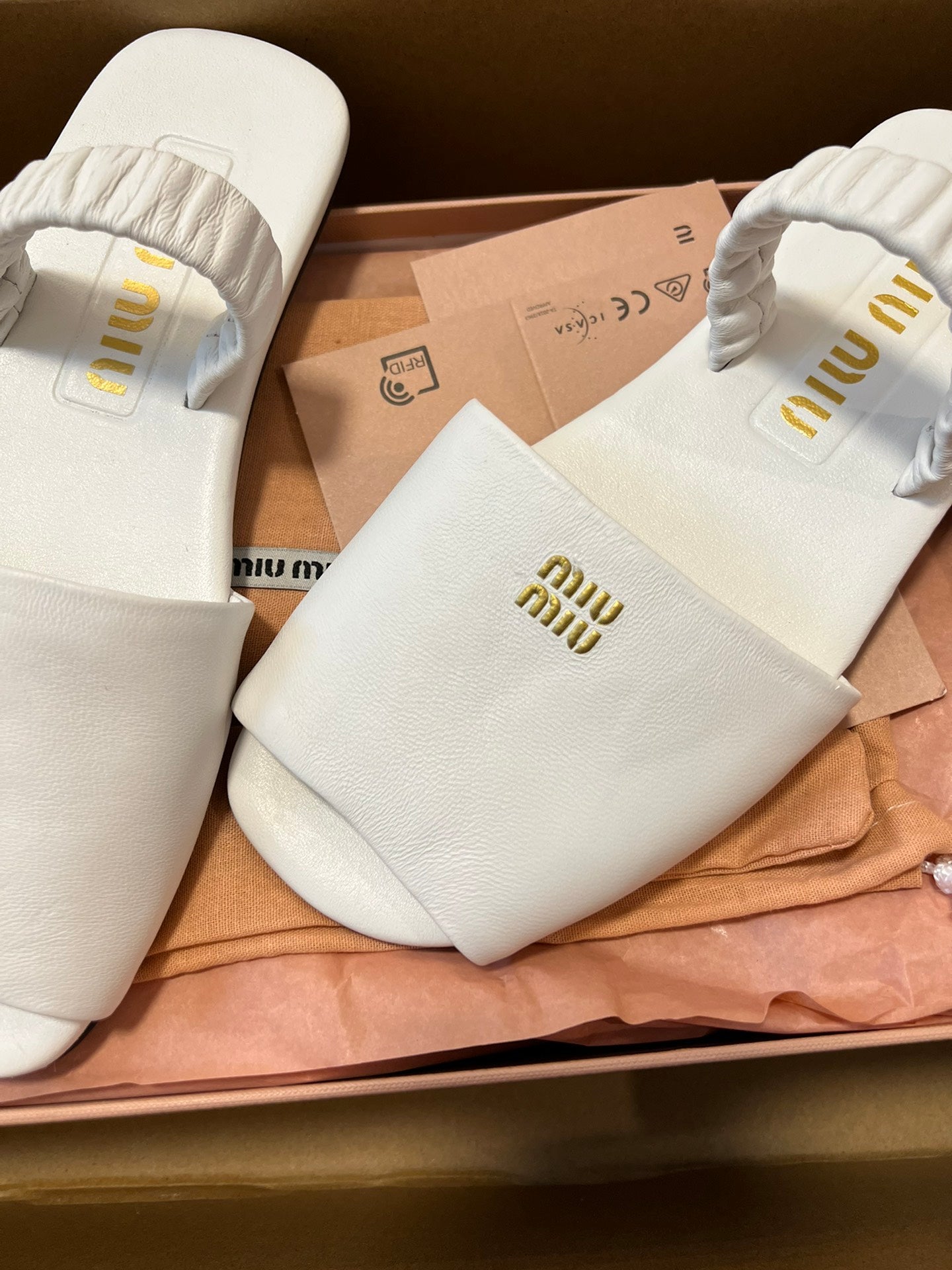 RUCHES SANDALS IN WHITE LAMBSKIN - 35