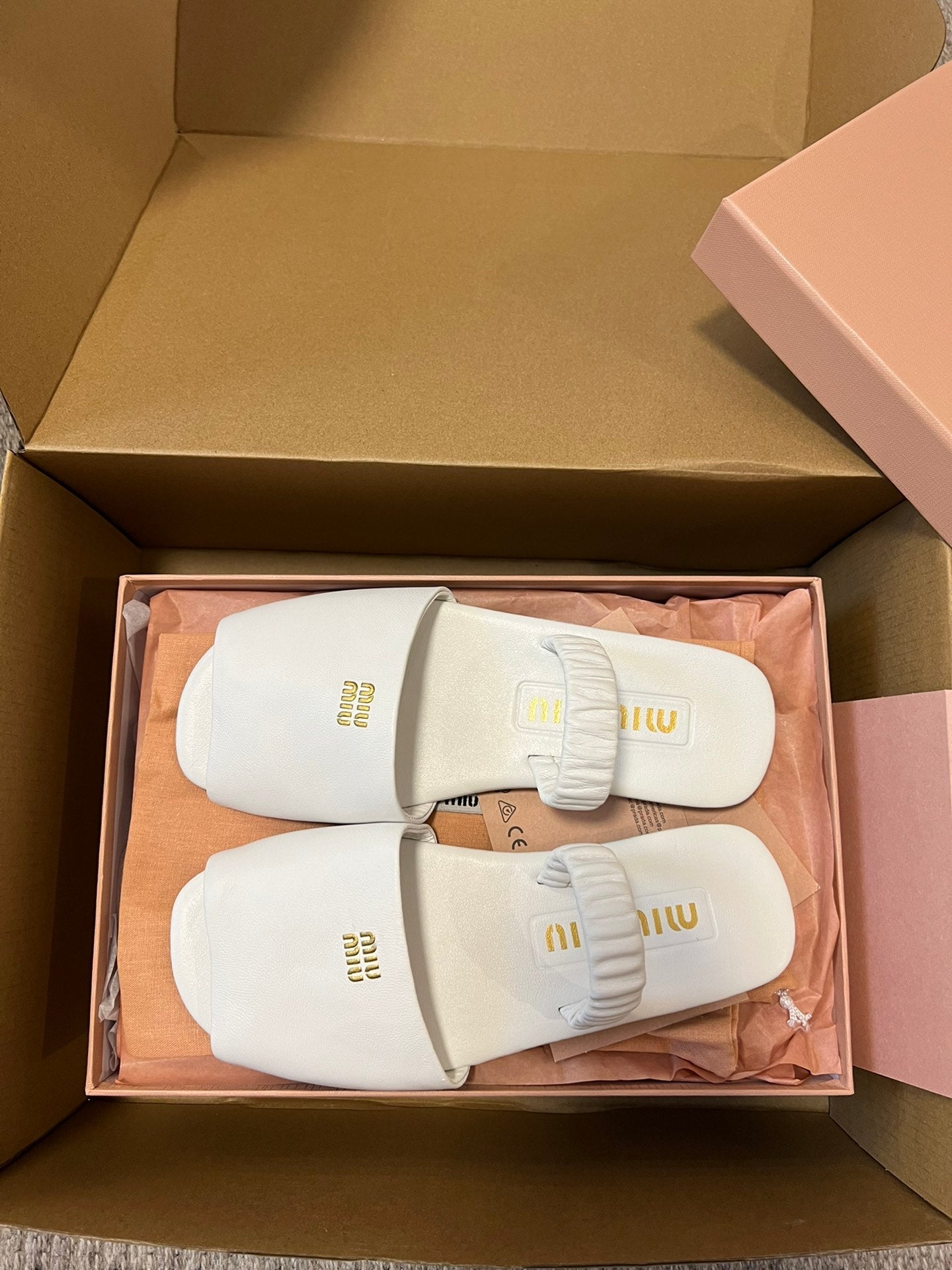 RUCHES SANDALS IN WHITE LAMBSKIN - 35