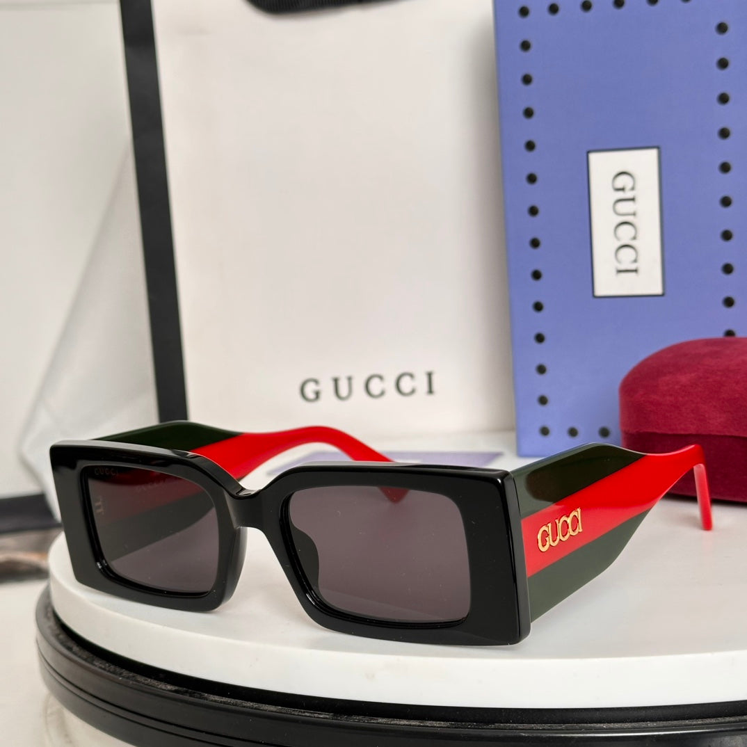 CHUNKY GEOMETRIC FRAME SUNGLASSES GG1860S IN ACETATE - Black/ black
