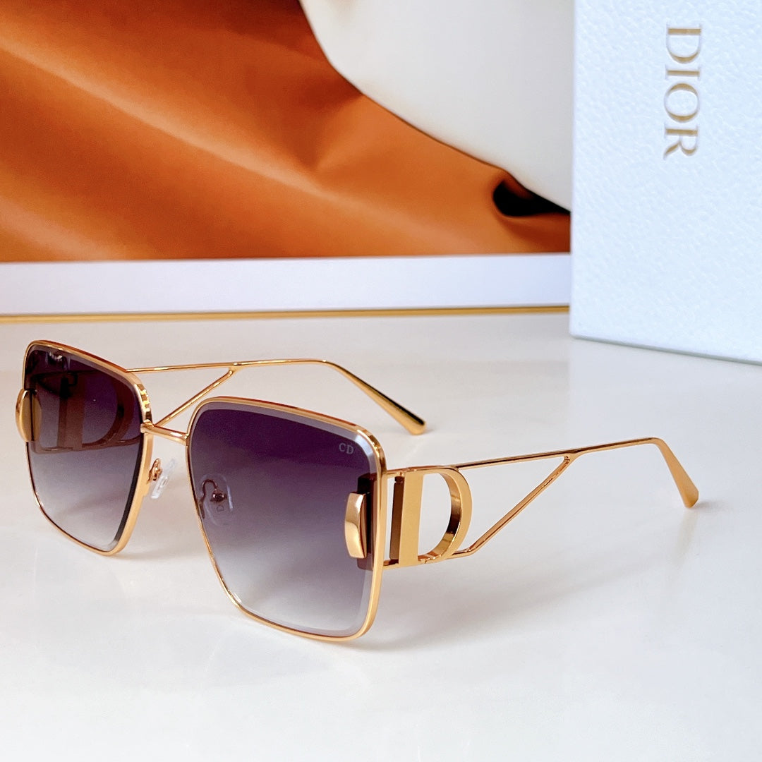 MONTAIGNE SQUARE SUNGLASS DSGTA42UCR IN METAL - Blue