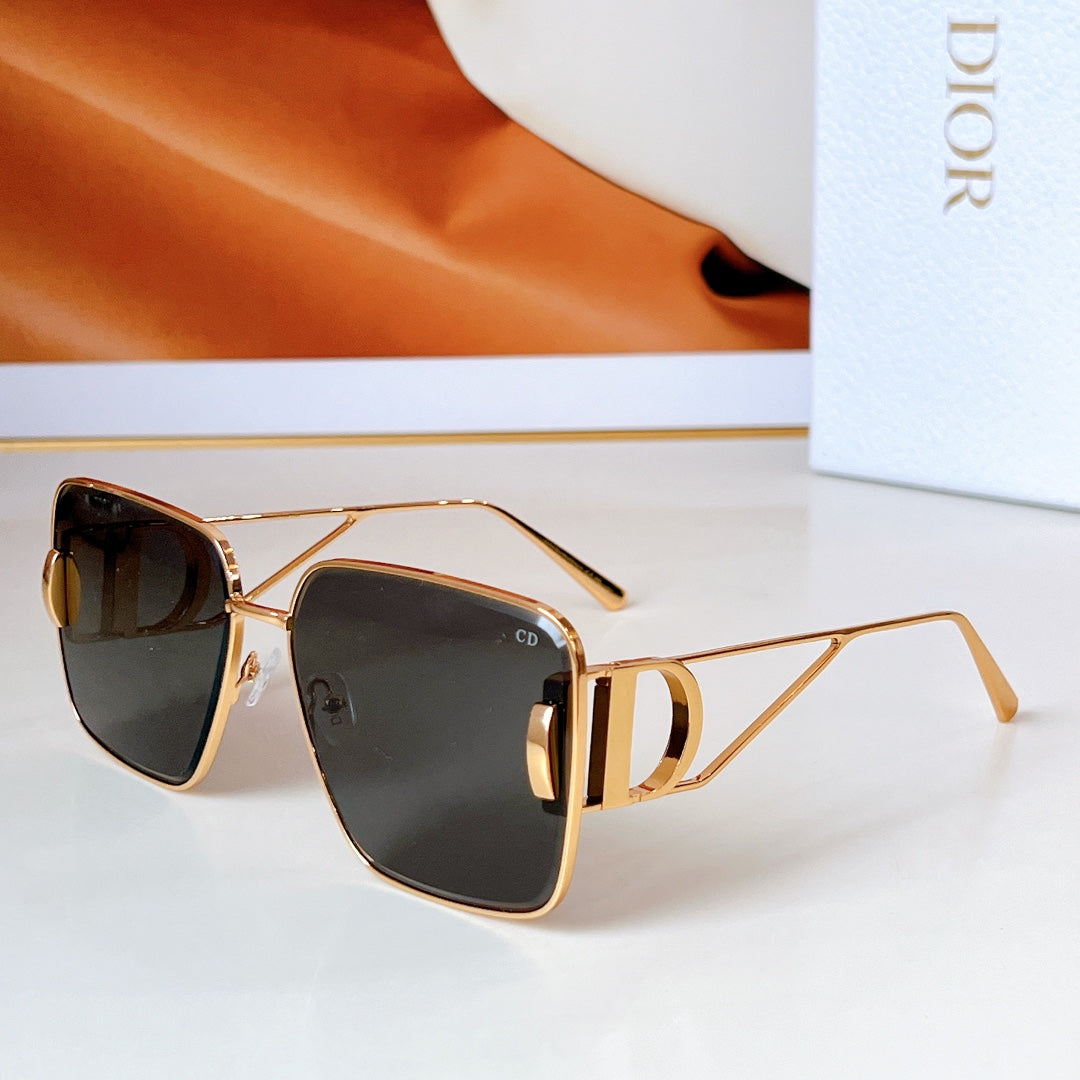 MONTAIGNE SQUARE SUNGLASS DSGTA42UCR IN METAL - Blue