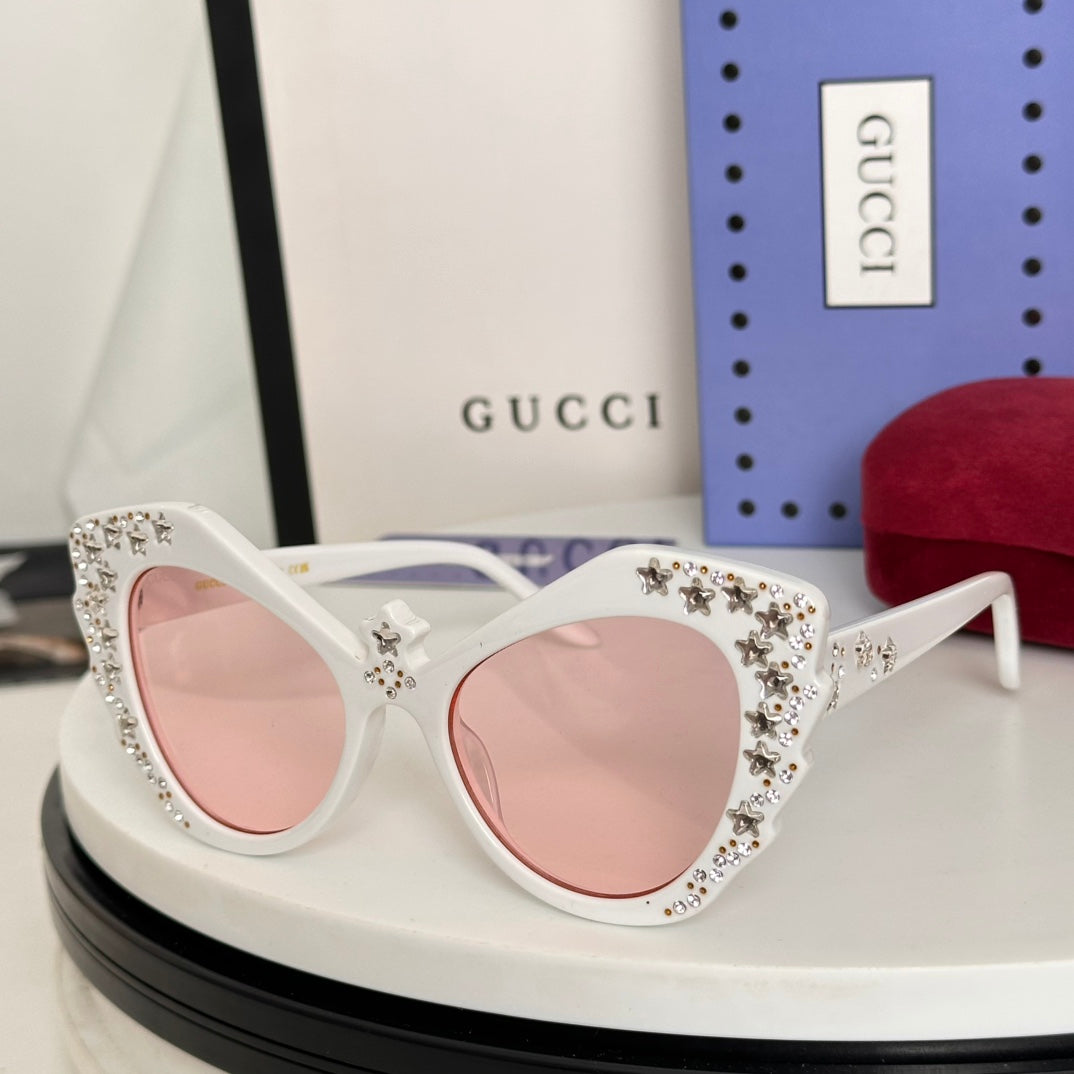 CRYSTAL STUDDED CAT-EYE FRAME SUNGLASSES GG1095S IN ACETATE - White/ pink