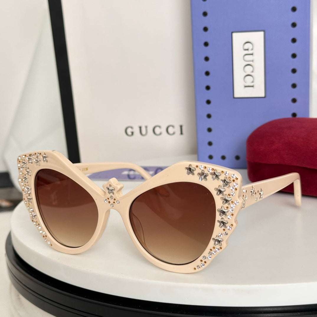 CRYSTAL STUDDED CAT-EYE FRAME SUNGLASSES GG1095S IN ACETATE - White/ pink