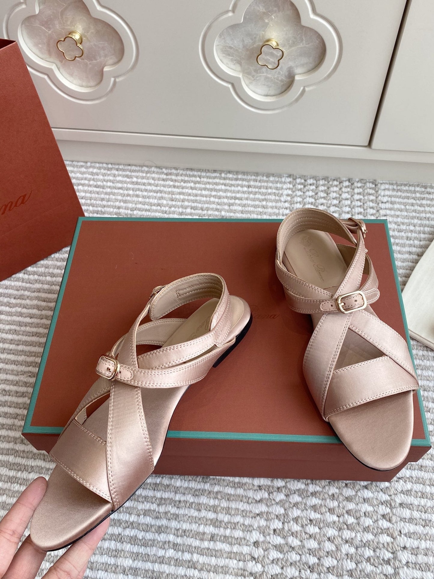 SANDALS IN LIGHT PINK SATIN - 35