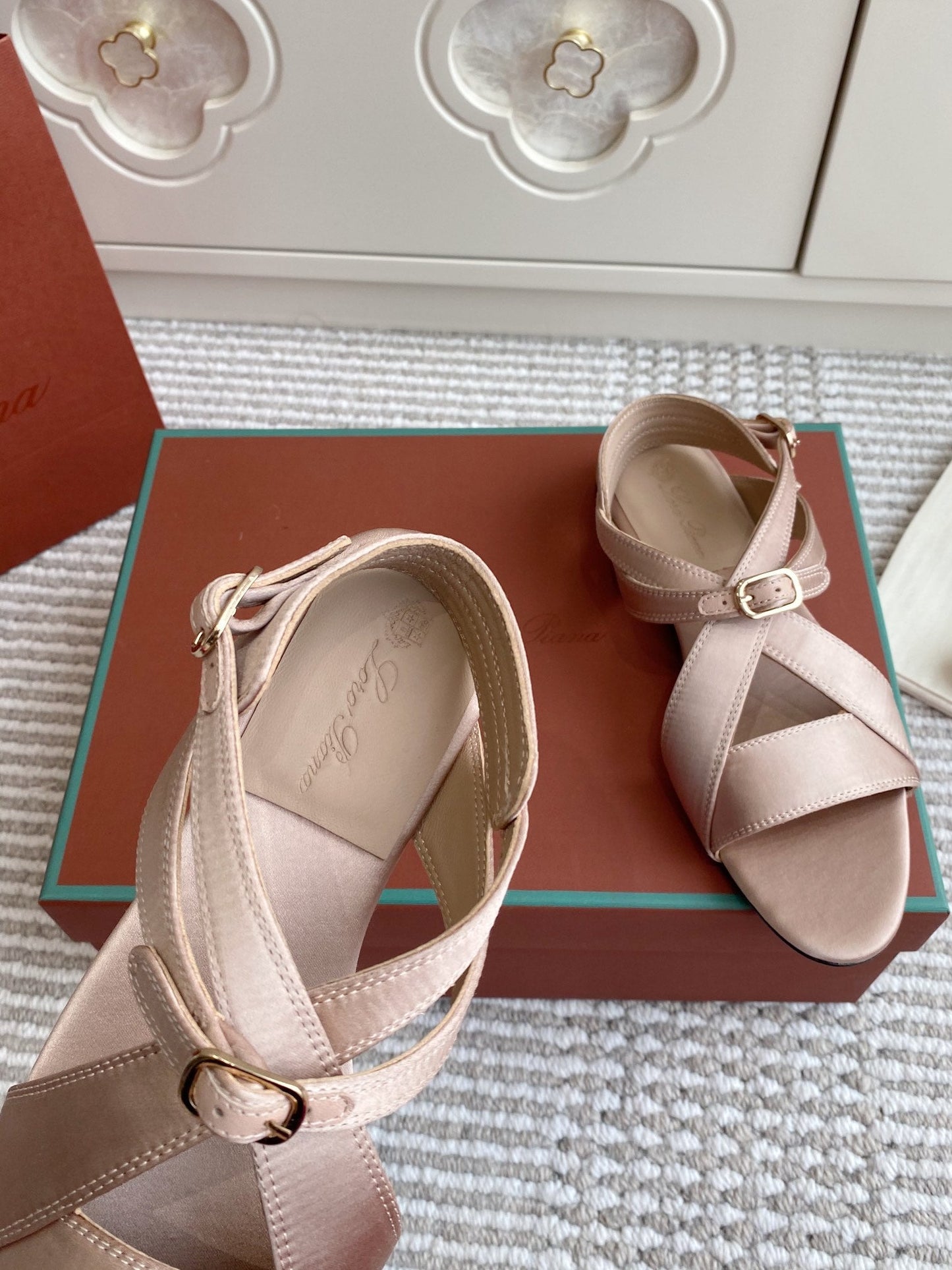 SANDALS IN LIGHT PINK SATIN - 35