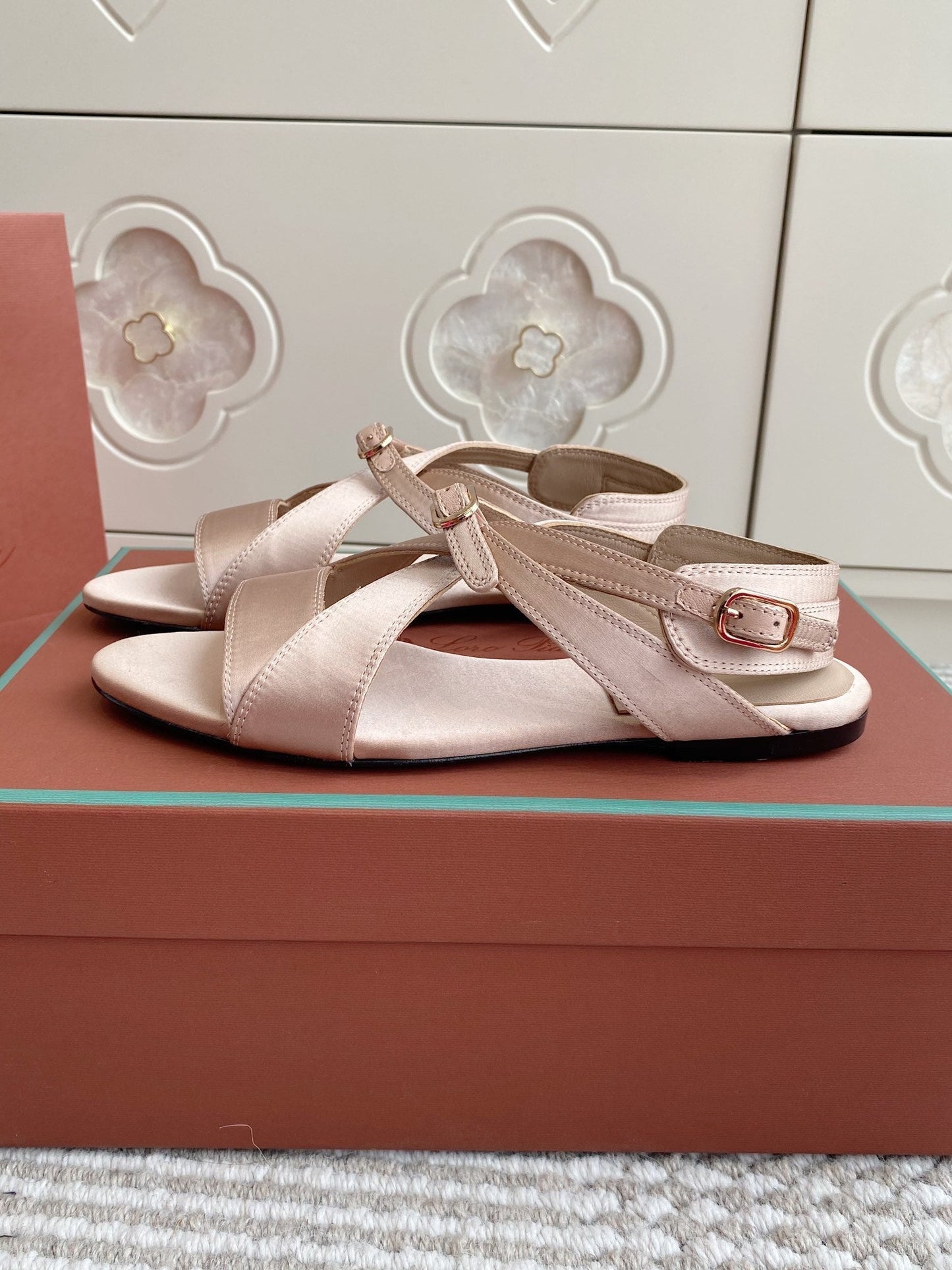 SANDALS IN LIGHT PINK SATIN - 35