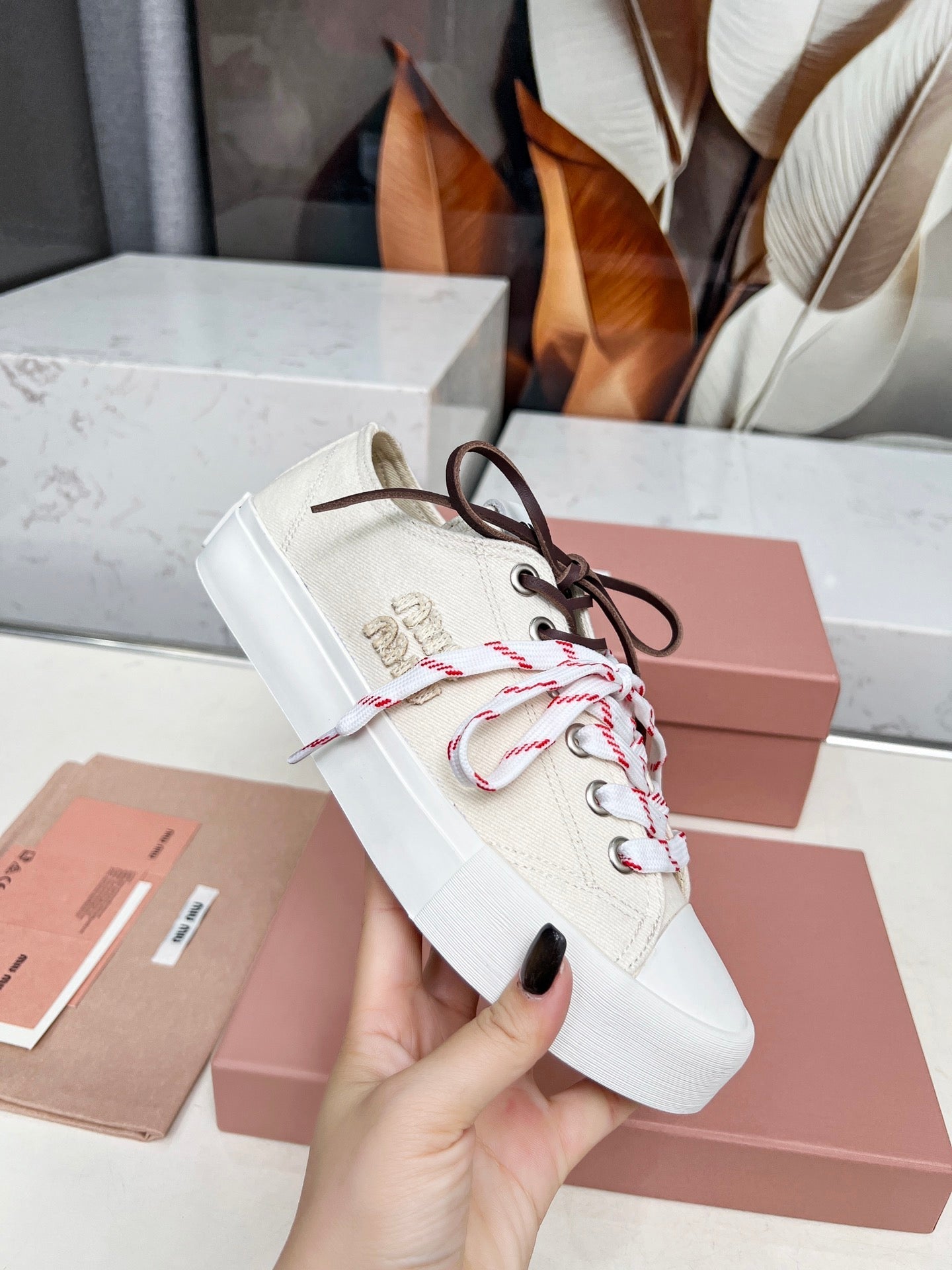 WASHED-DENIM SNEAKERS IN OFF WHITE CANVAS WITH BROWN AND STRIPED LACES - 35
