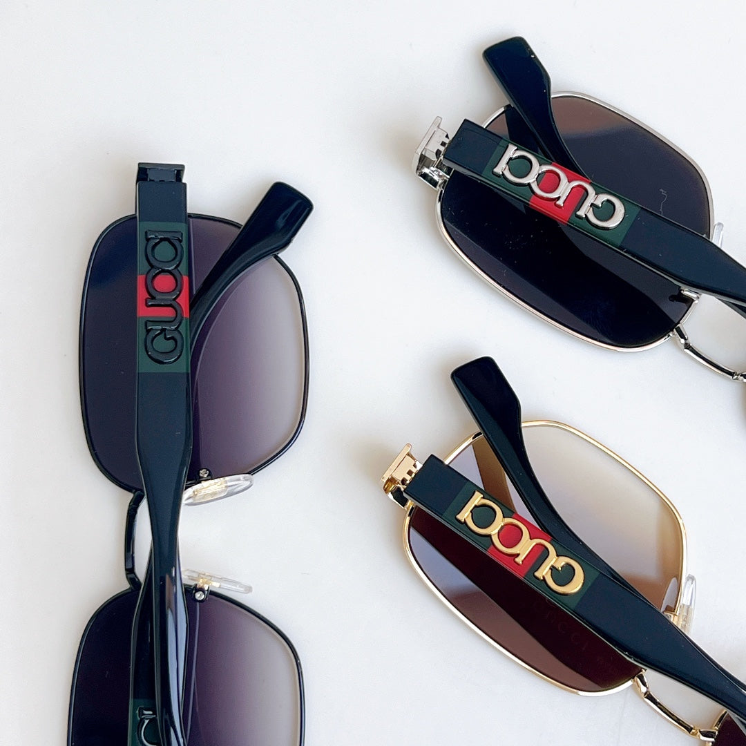SQUARE FRAME SUNGLASSES GG1407 IN METAL EMBOSSED LOGO - Black/ purple