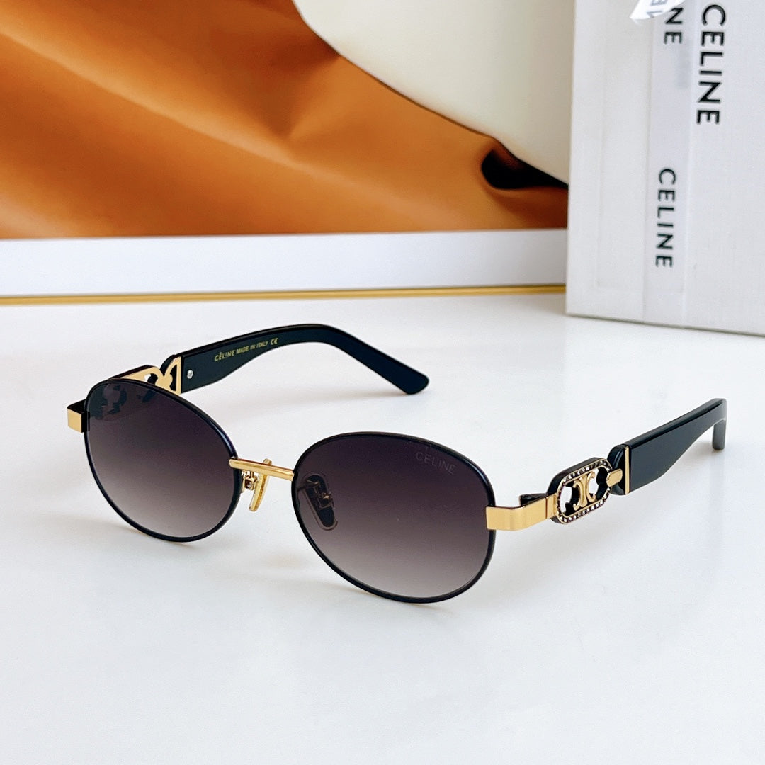 TRIOMPHE SUNGLASSES CL40253 IN METAL GRADIENT SMOKE LENSES - Black/Black Lenses