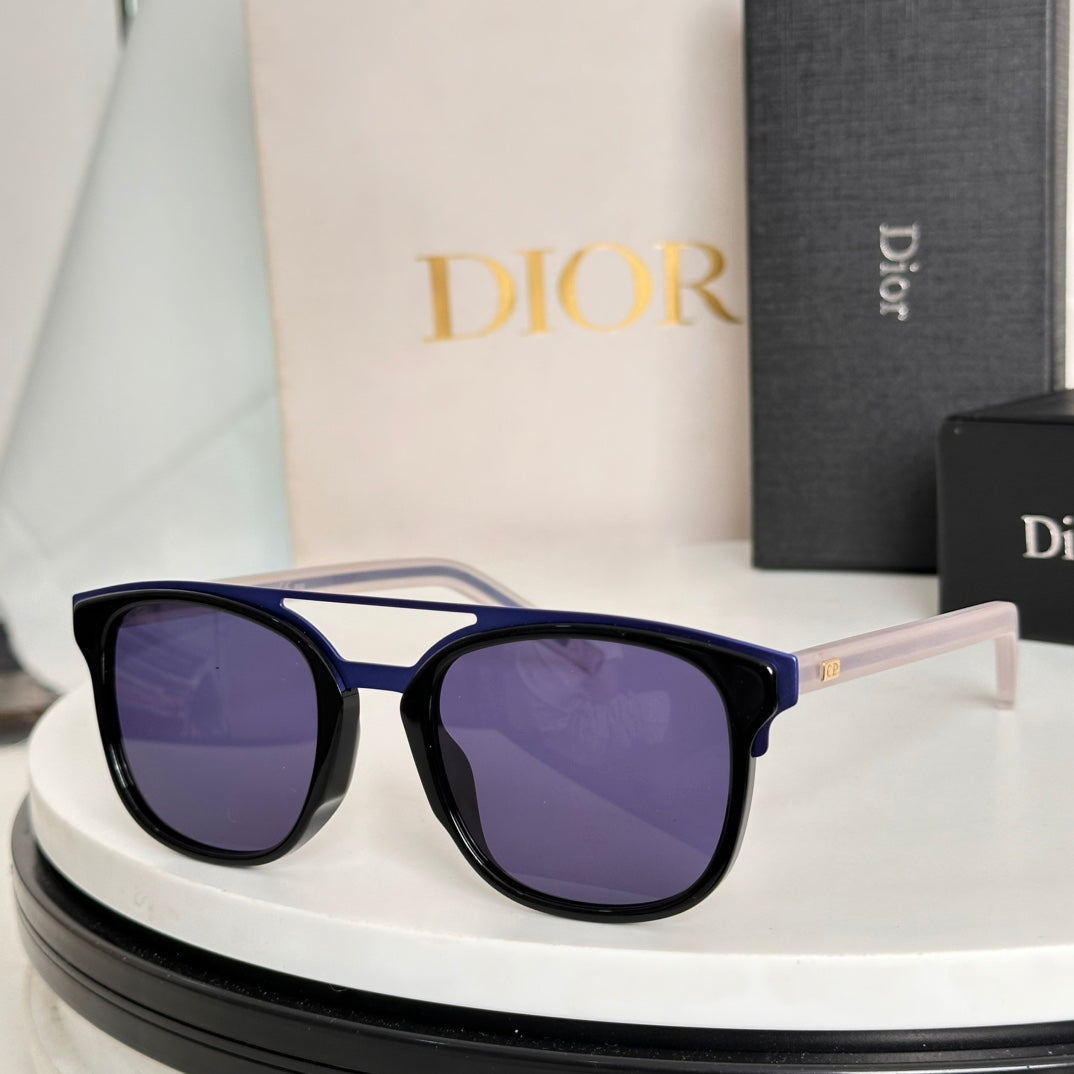 MONTAIGNE SUNGLASS BLACKTIE221S IN ACETATE - Black/Smoke