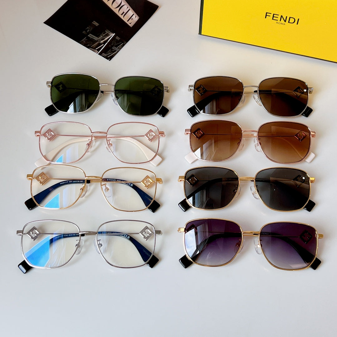 TRAVEL SQUARE FRAME SUNGLASSES FE50111F IN METAL - Light brown