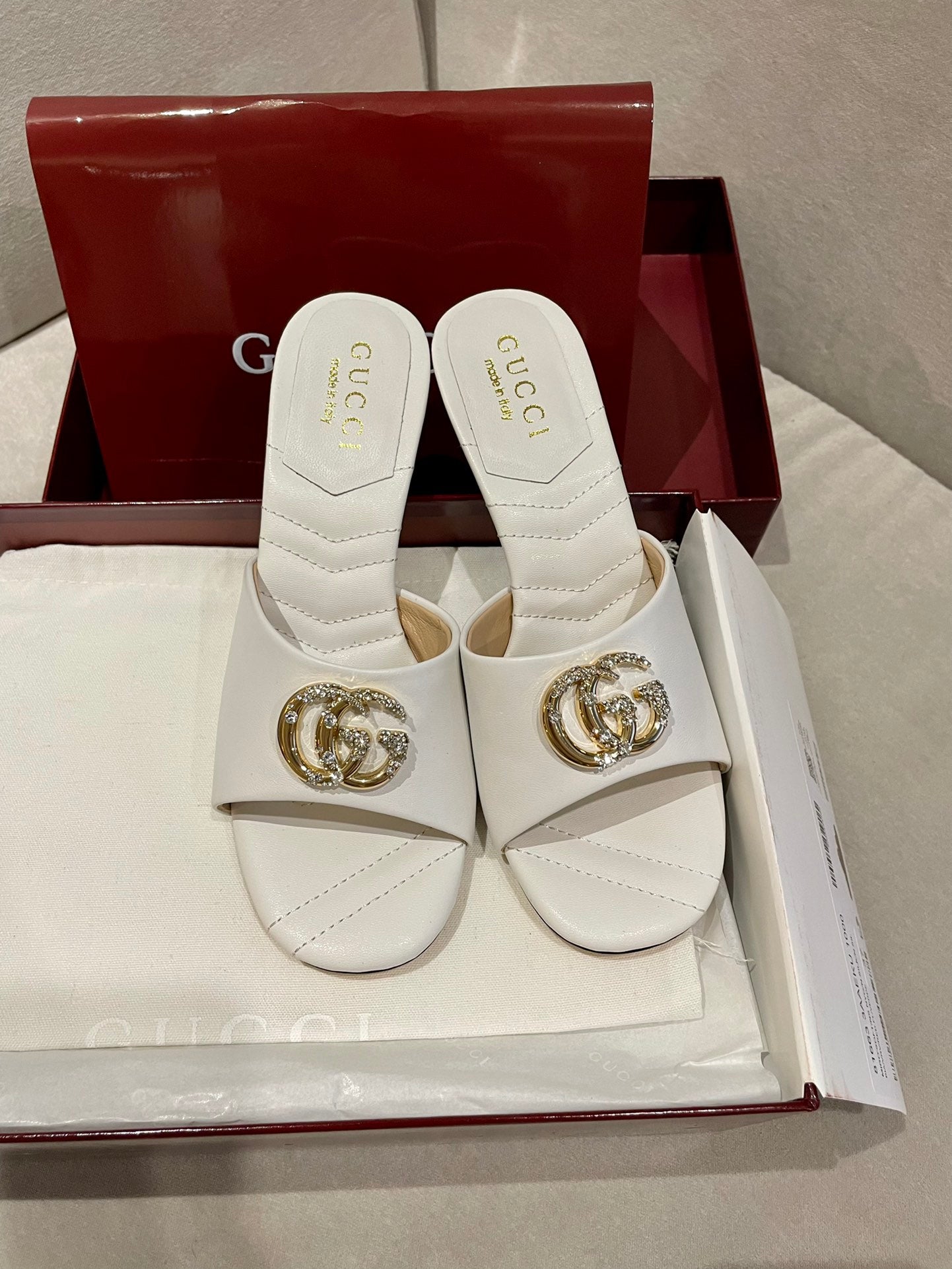 GG HIGH HEELS 70 IN WHITE LAMBSKIN GOLD HARDWARE WITH CRYSTALS - 35