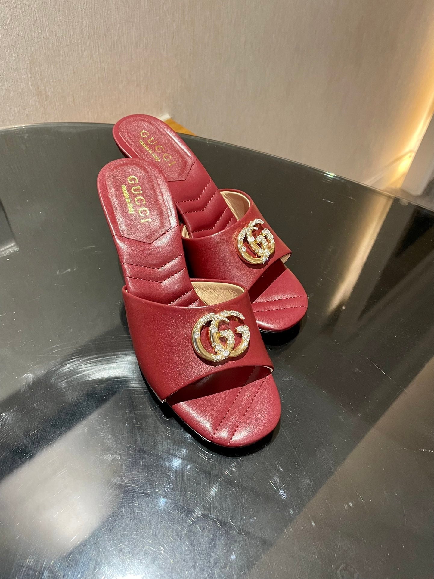GG HIGH HEELS 70 IN RED LAMBSKIN GOLD HARDWARE WITH CRYSTALS - 35