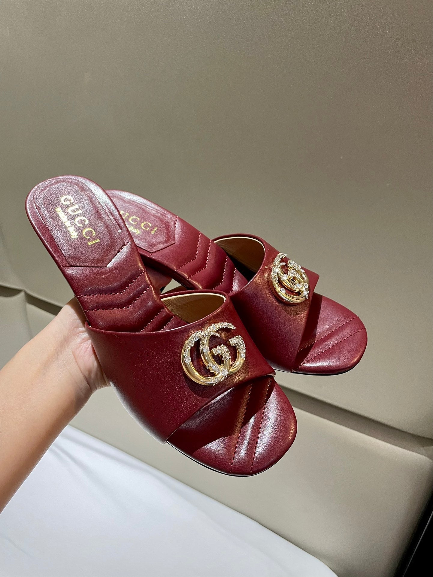 GG HIGH HEELS 70 IN RED LAMBSKIN GOLD HARDWARE WITH CRYSTALS - 35