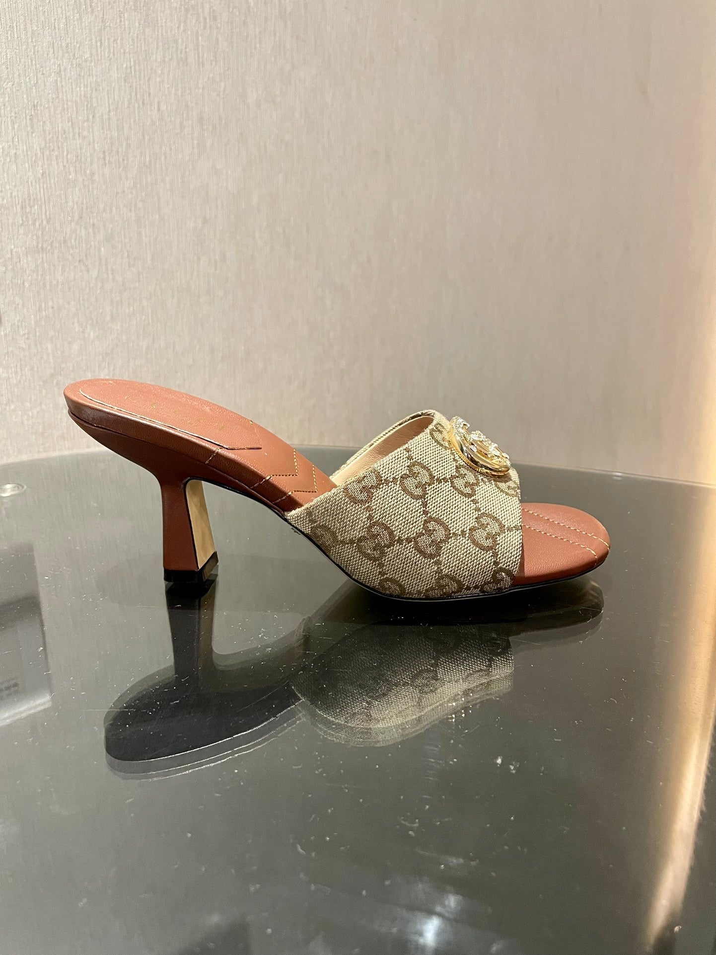 GG HIGH HEELS 70 IN BROWN LAMBSKIN GOLD HARDWARE WITH CRYSTALS - 35