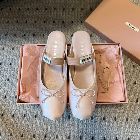 БОСОНІЖКИ МЮЛІ MIU MIU 26S BALLET З АТЛАСУ СВІТЛО-РОЖЕВОГО КОЛЬОРУ З БАНТОМ