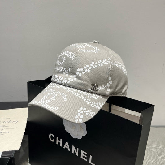 BASEBALL HAT LIGHT TAUPE WHITE PATTERN 674030