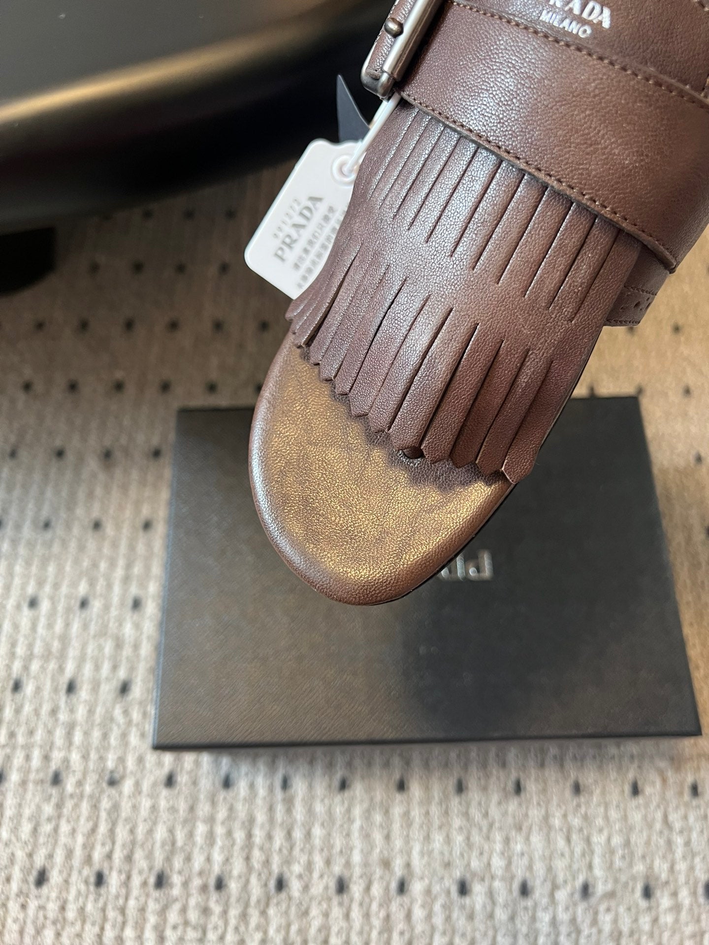 PRADA 25S SHUFFLE LEATHER THONG SANDALS IN BROWN CALFSKIN - 35