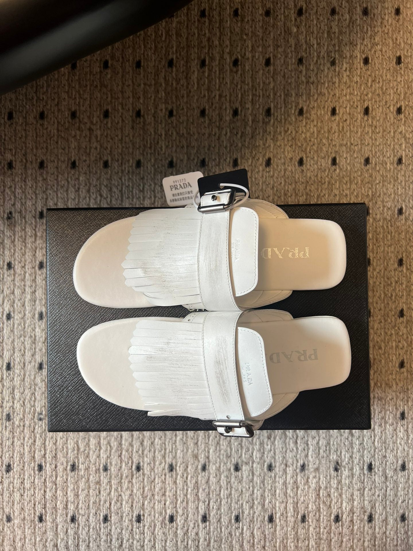 PRADA 25S SHUFFLE LEATHER THONG SANDALS IN IVORY CALFSKIN - 35