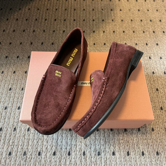 ЛОФЕРИ MIUMIU 26S З КОРИЧНЕВОЇ ЗАМШІ ВІДТІНКУ AUBURN