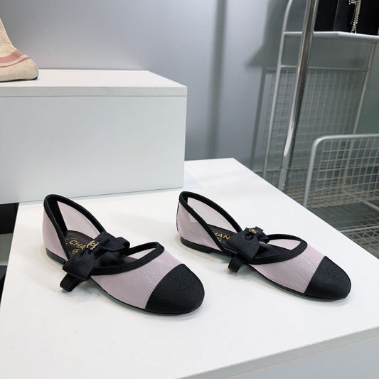 CHANEL FLAT MARY JANE SHOES 25S IN WHITE MIX BLACK MESH FABRIC EMBOSSED LOGO WITH BOW - 35
