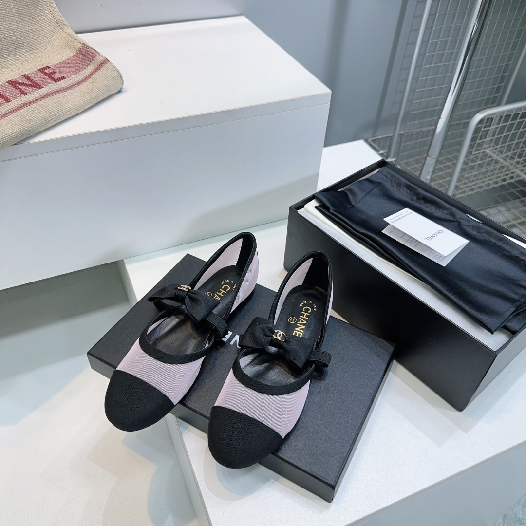 CHANEL FLAT MARY JANE SHOES 25S IN LIGHT PURPLE MIX BLACK MESH FABRIC EMBOSSED LOGO WITH BOW - 35