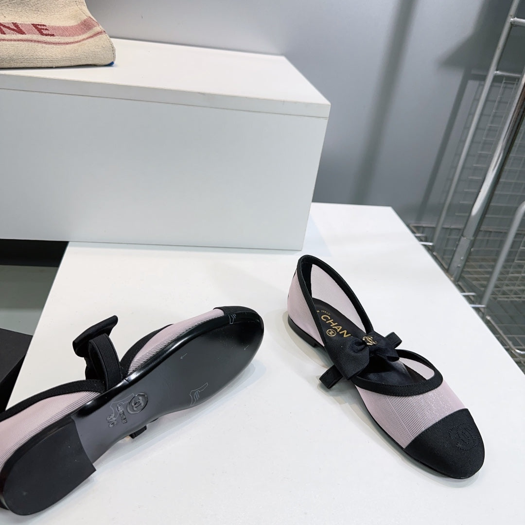 CHANEL FLAT MARY JANE SHOES 25S IN LIGHT PURPLE MIX BLACK MESH FABRIC EMBOSSED LOGO WITH BOW - 35