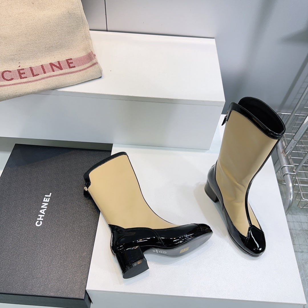 CHANEL SHORT BOOTS 25S 45 MM IN BEIGE AND BLACK LAMBSKIN - 35