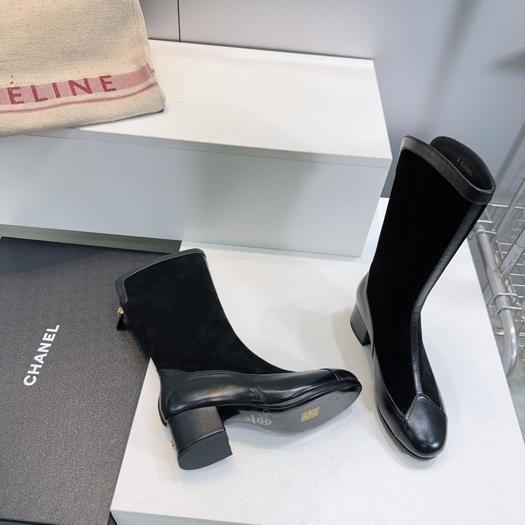 CHANEL SHORT BOOTS 25S 45 MM IN BLACK SUEDE AND LAMBSKIN - 35