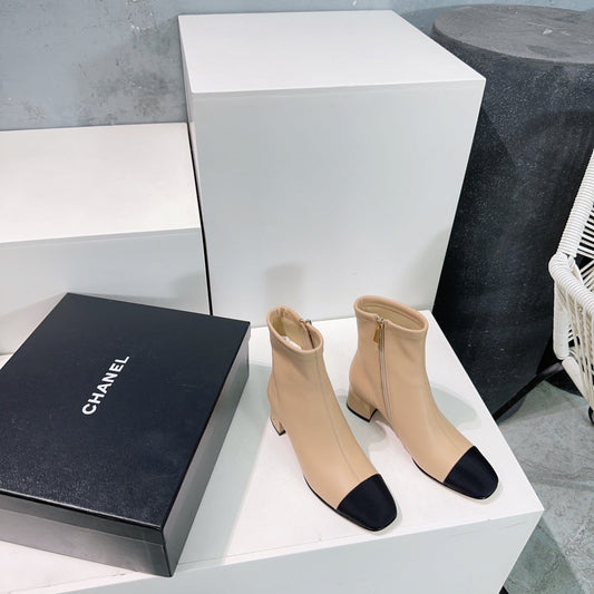 ЧЕРЕВИКИ CHANEL 25S 45 ММ З БЕЖЕВОЇ ТА ЧОРНОЇ ОВЕЧОЇ ШКІРИ НА БЛИСКАВЦІ - 35
