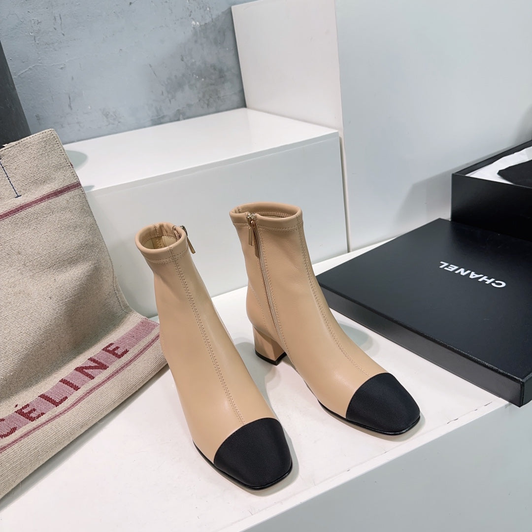 CHANEL ANKLE BOOTS 25S 45 MM IN BEIGE AND BLACK LAMBSKIN WITH ZIPPER - 35