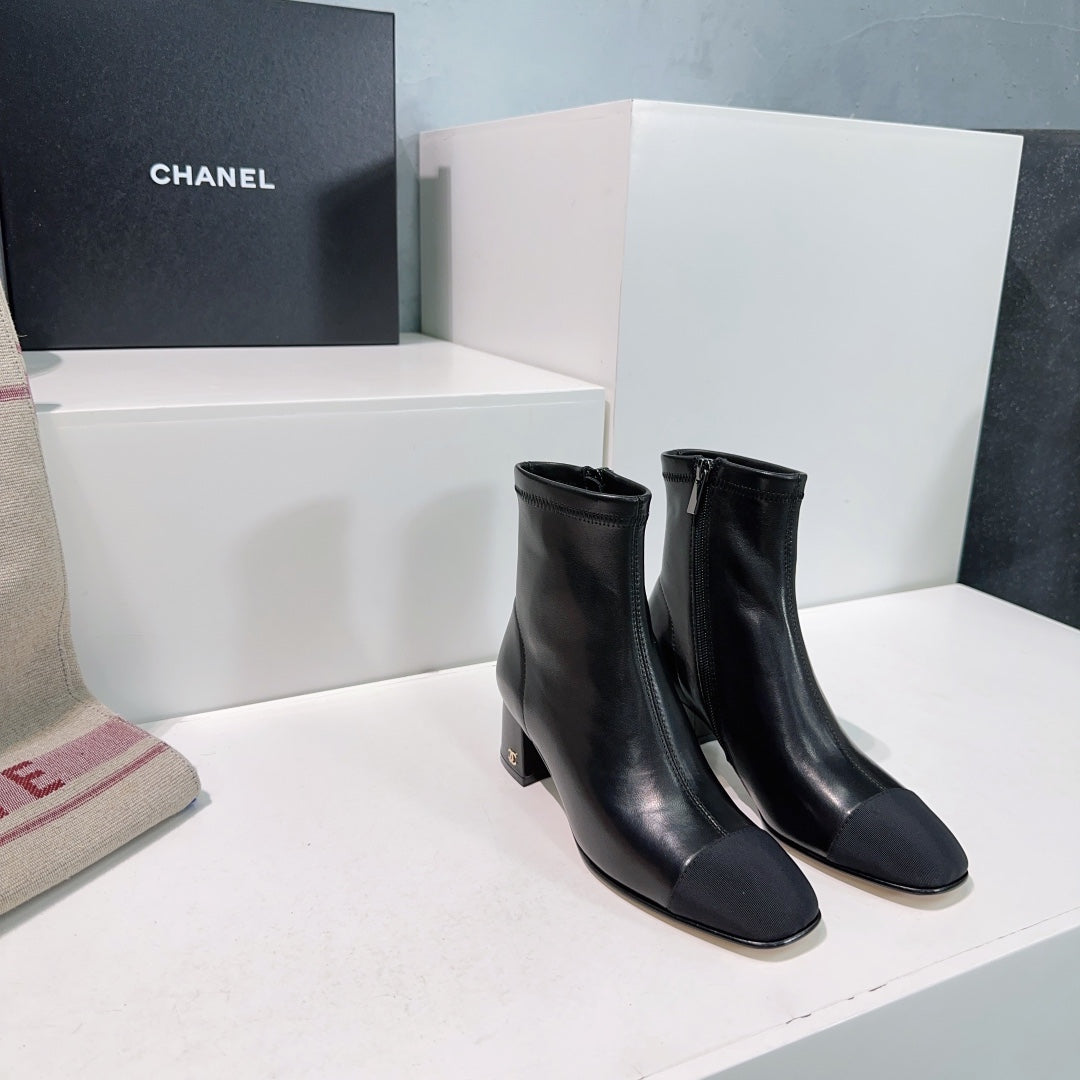 CHANEL ANKLE BOOTS 25S 45 MM IN BLACK LAMBSKIN WITH ZIPPER - 35