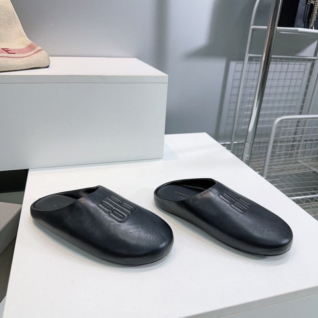 BALENCIAGA 25S MULES IN BLACK LAMBSKIN - 35