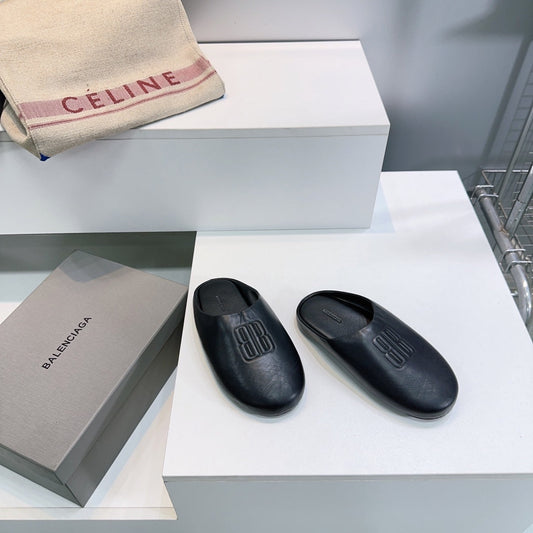 BALENCIAGA 25S MULES IN BLACK LAMBSKIN - 35