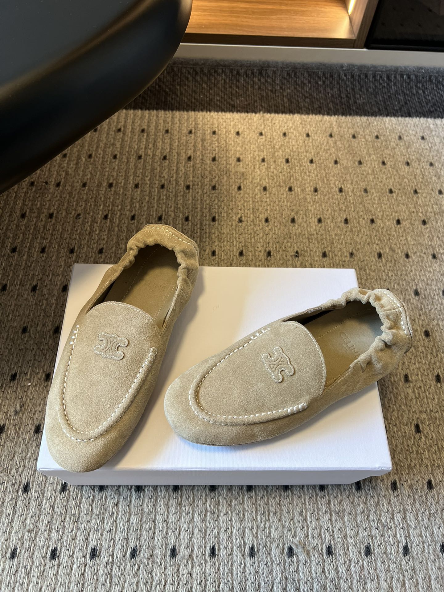 CELINE 25S LOAFERS FLAT IN LIGHT BROWN SUEDE - 35