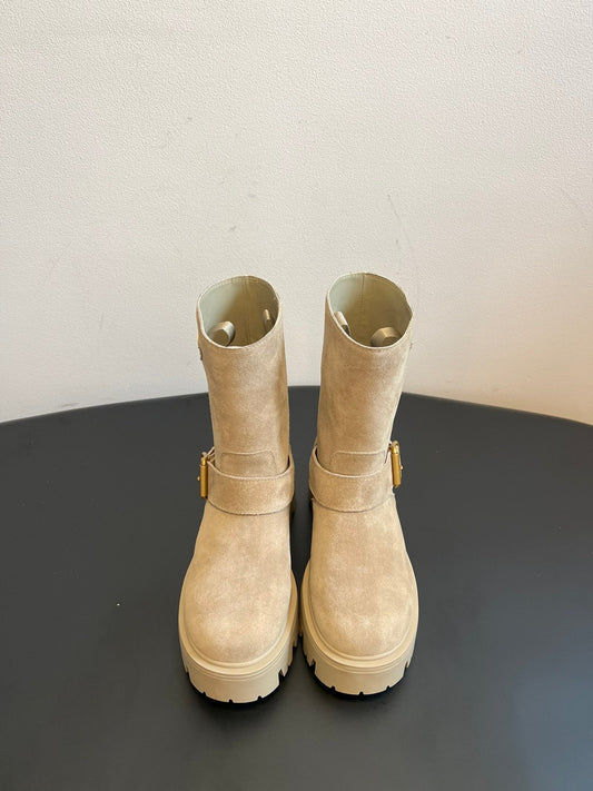 PRADA 25S PLATFORM ANKLE BOOTS IN BEIGE SUEDE WITH GOLD HARDWARE - 35
