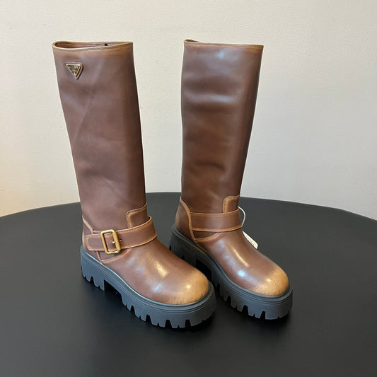 PRADA 25S HIGH-CUT PLATFORM BOOTS IN BROWN CALFSKIN WITH GOLD HARDWARE - 35