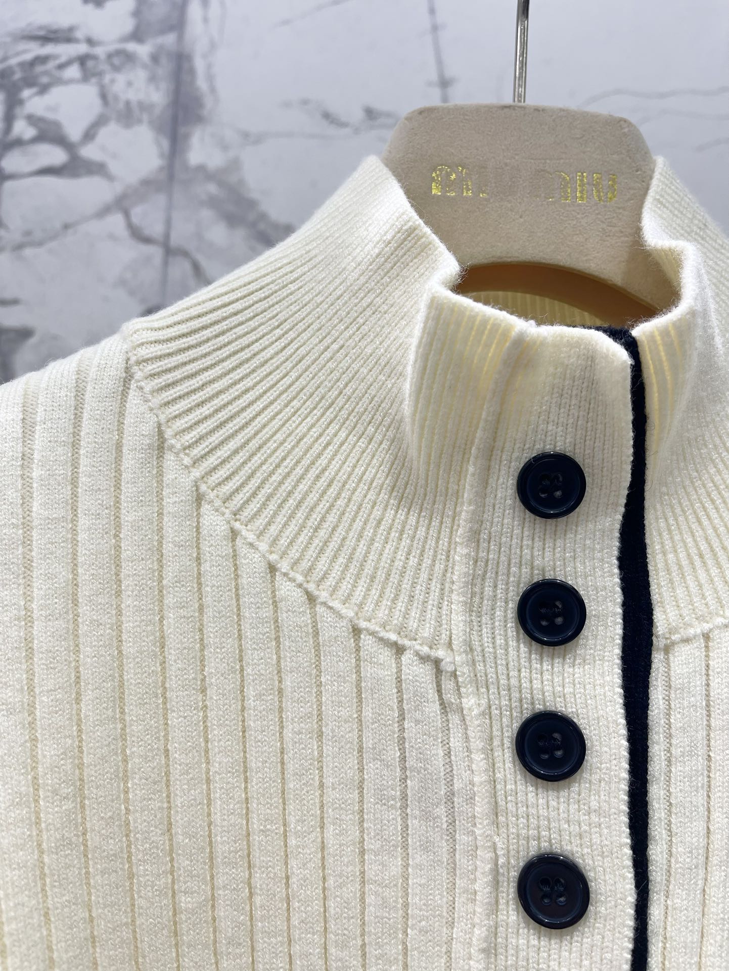 MIUMIU SWEATER STYLE 140