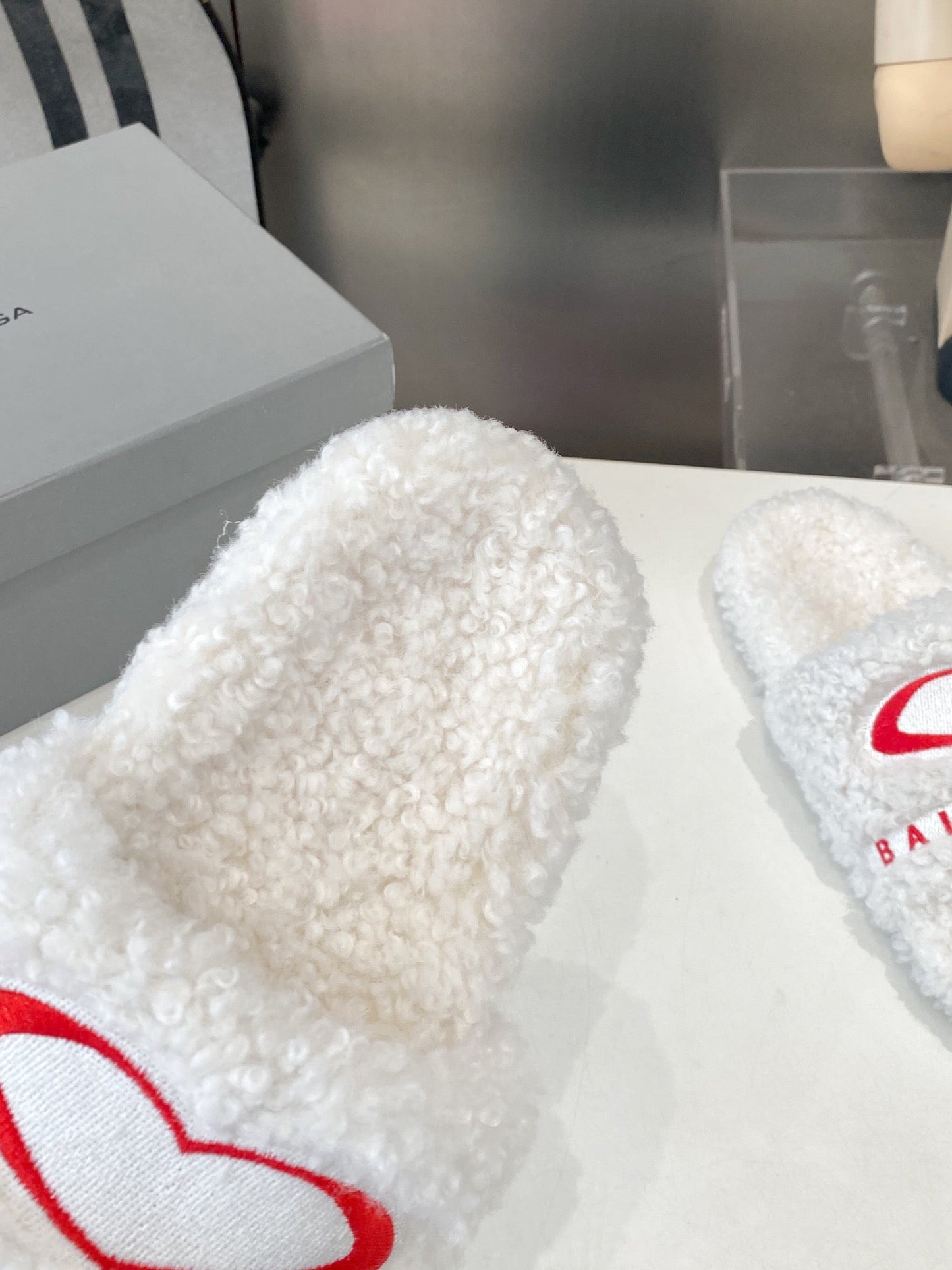 BALENCIAGA 25S FLAT SLIPPERS IN WHITE WOOL - 35